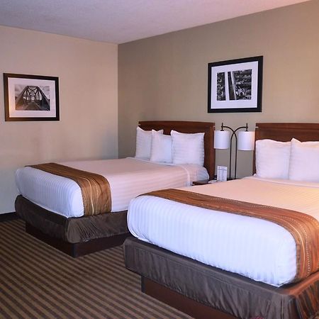 Best Western Hospitality House Emporia Exterior photo