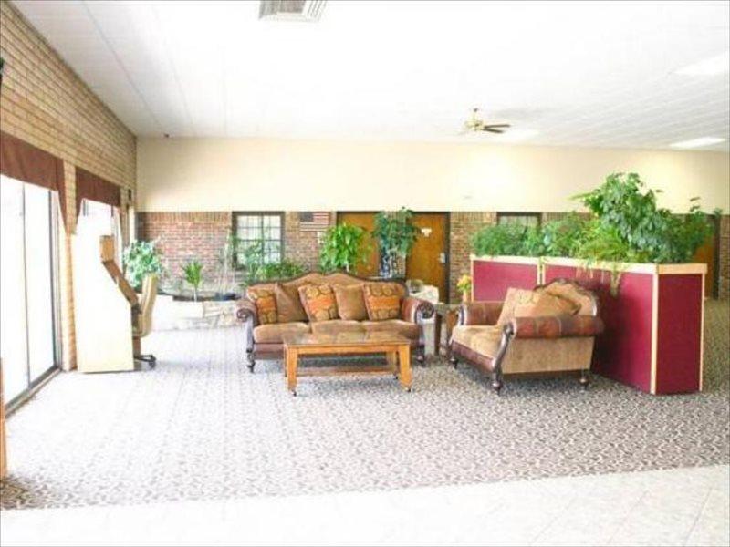 Best Western Hospitality House Emporia Exterior photo
