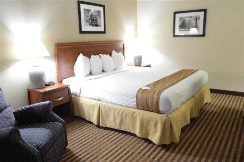 Best Western Hospitality House Emporia Exterior photo