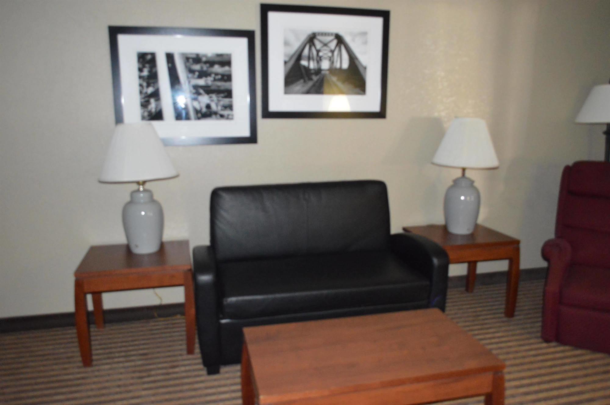 Best Western Hospitality House Emporia Exterior photo